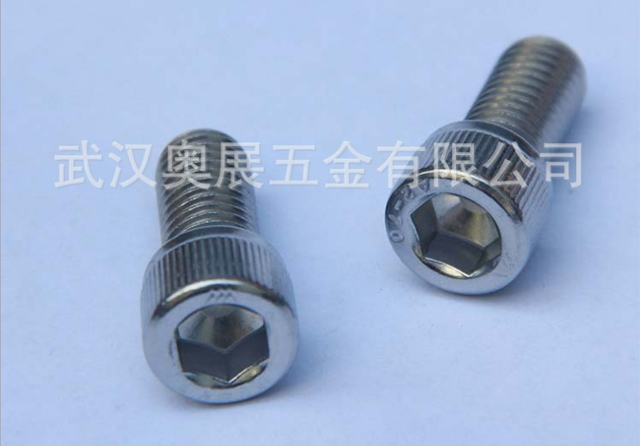 304不锈钢多规格螺栓DIN9